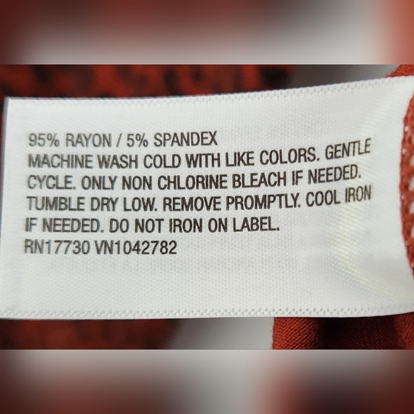 AVA & VIV Women's long sleeve turtleneck Brown/Black Animal print Size XXL NWT - Picture 5 of 5